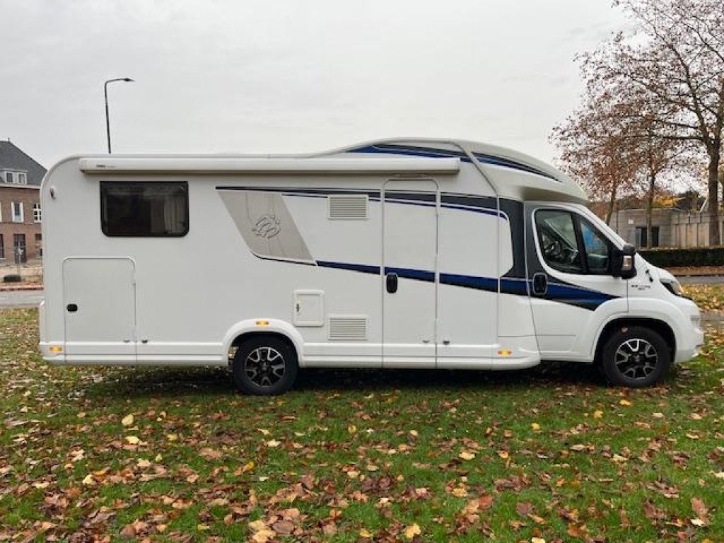Knaus Sky Wave 700 MEG 2018 150 PK Automaat, Caravans en Kamperen, Automaat, Ringverwarming, Fiat, Bedrijf