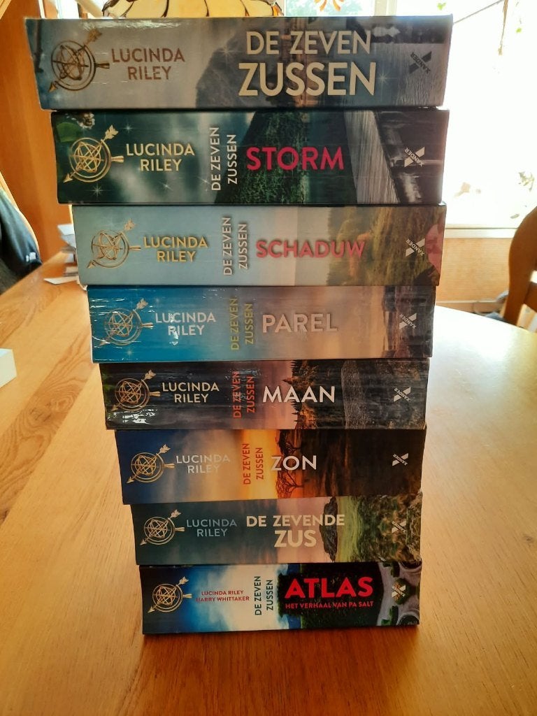 Boeken / De Zeven Zussen geschreven door Lucinda Riley, Boeken, Verzenden, Gelezen, Lucinda Riley