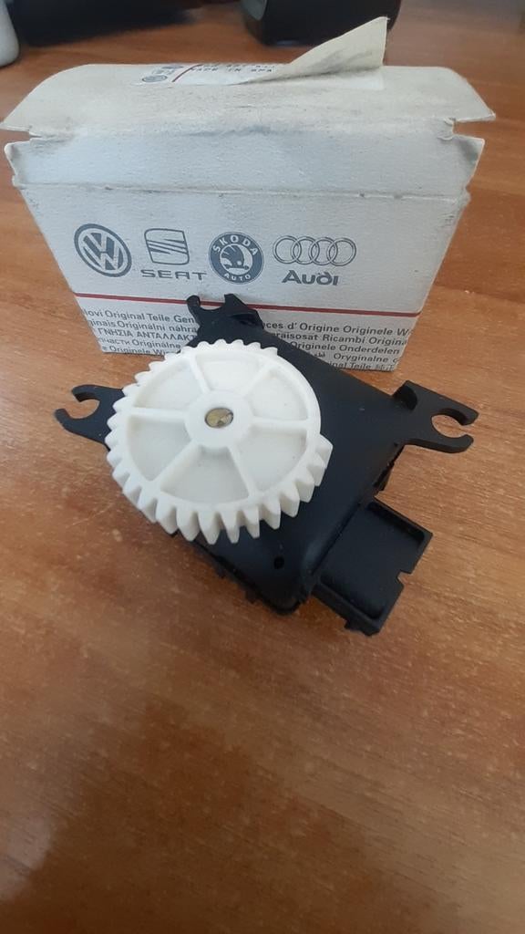 Kachelklep motor Audi a2 6q0907511a, Ophalen, T.Smit Outlet Store, Info@tommysmit.nl, 7008AR