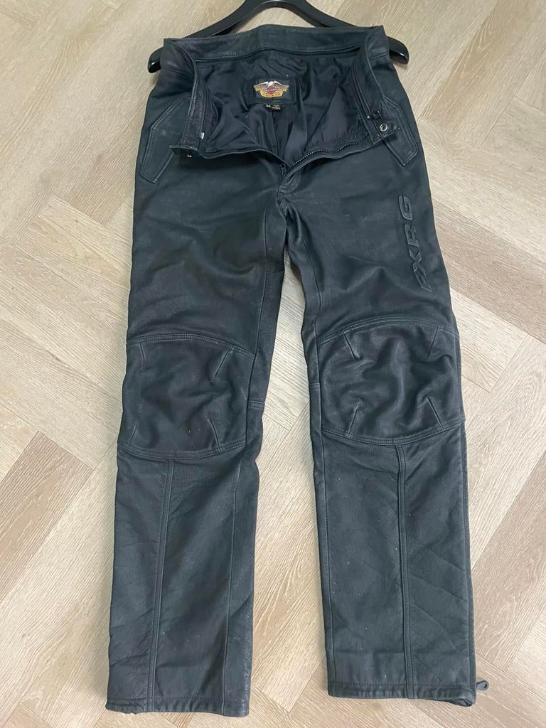Leren moterbroek, merk Harley Davidson, maat 34, Ophalen of Verzenden, Tweedehands, Heren