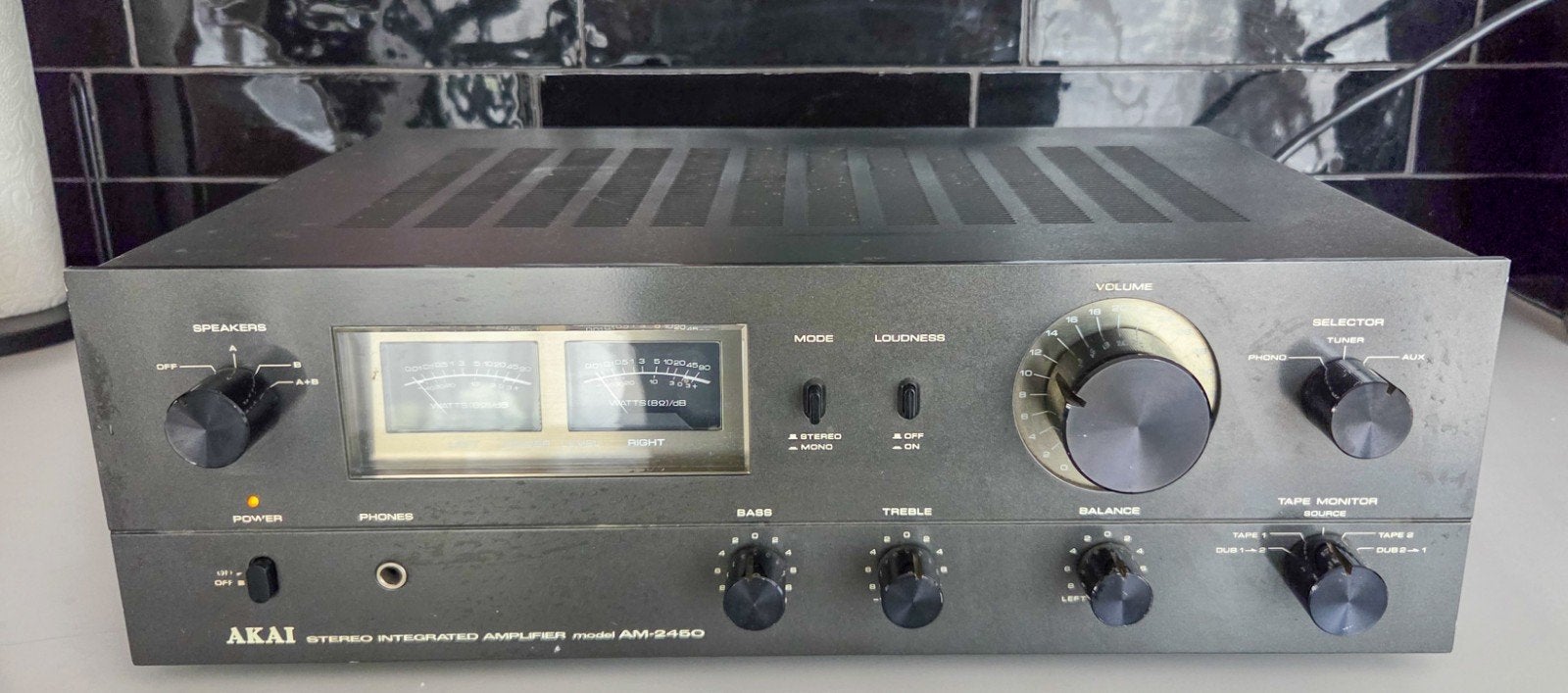 Akai AM-2450 stereo versterker, Overige merken, Gebruikt, Ophalen of Verzenden, Minder dan 60 watt