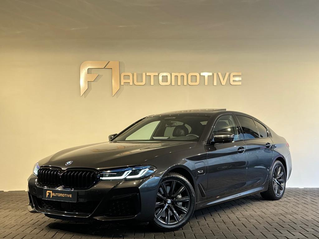 BMW 5-serie 545e xDrive High Executive M Sport Pano|Memory, Auto's, BMW, Bedrijf, Te koop, 5-Serie, 360° camera, 4x4, ABS, Achteruitrijcamera