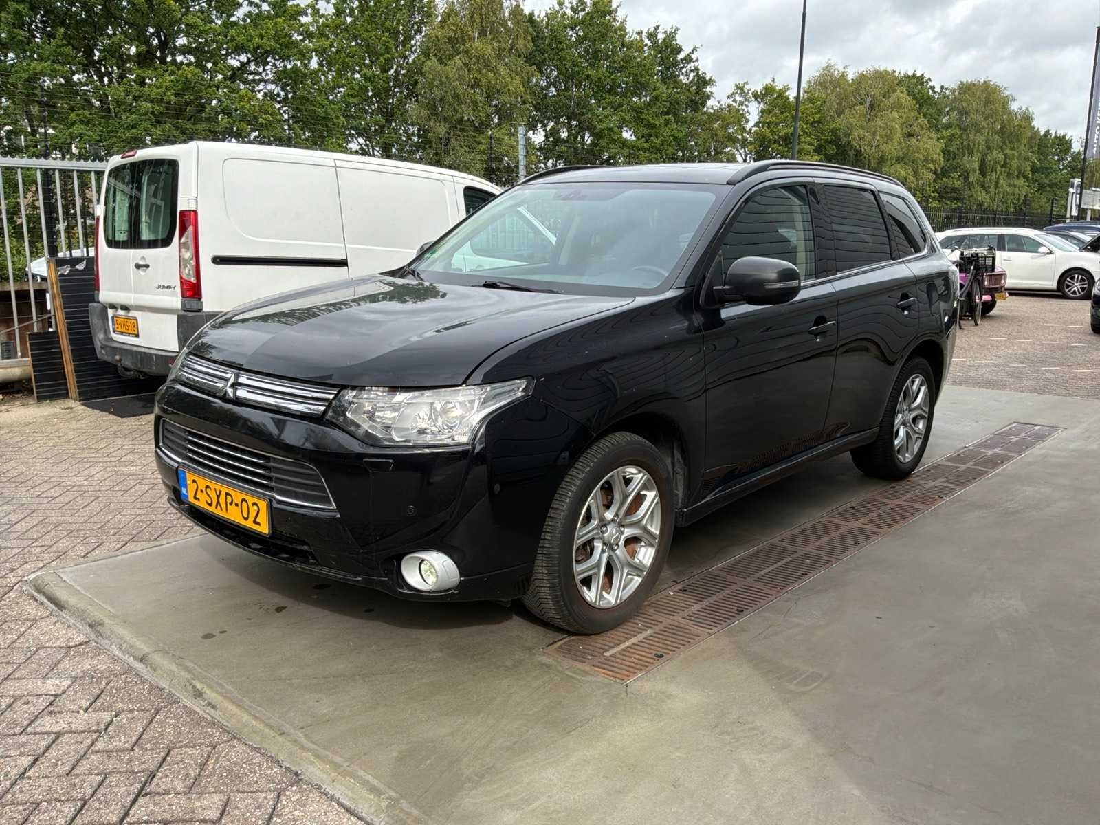 2013 Mitsubishi Outlander 2.0 PHEV Instyle Personenauto, Auto's, Automaat, Euro 5, 135 pk, 4 cilinders
