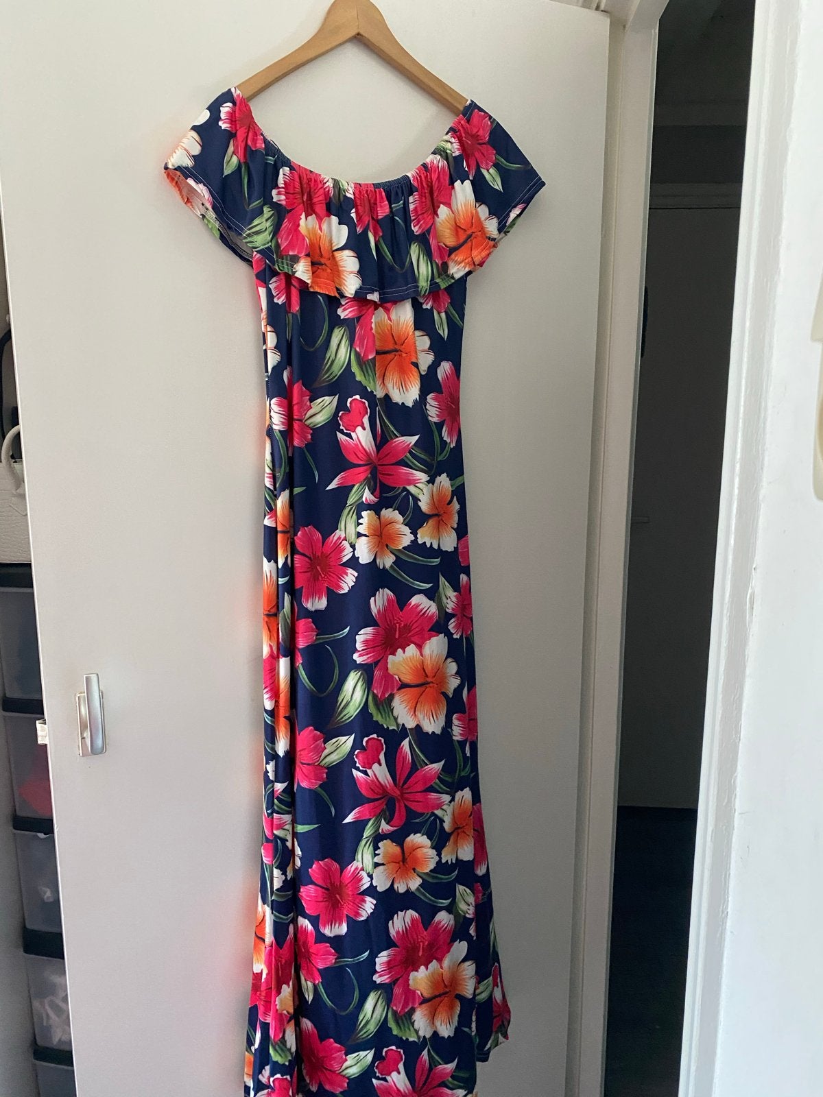 Nieuwe Off-shoulder Jurk met Bloemenprint, Maat 38/40 (M), Blauw, Nieuw, Ophalen of Verzenden