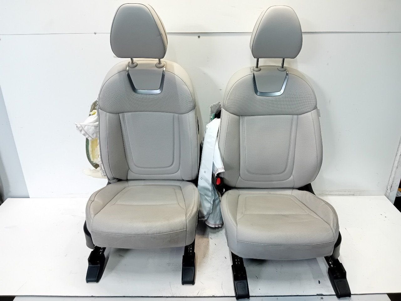 Interieur Hyundai Tucson, Onderdelen@venauto.nl, Van der Ven Autorecycling B.V., Gebruikt, Ettenseweg 76, 4706 PB Roosendaal, The Netherlands