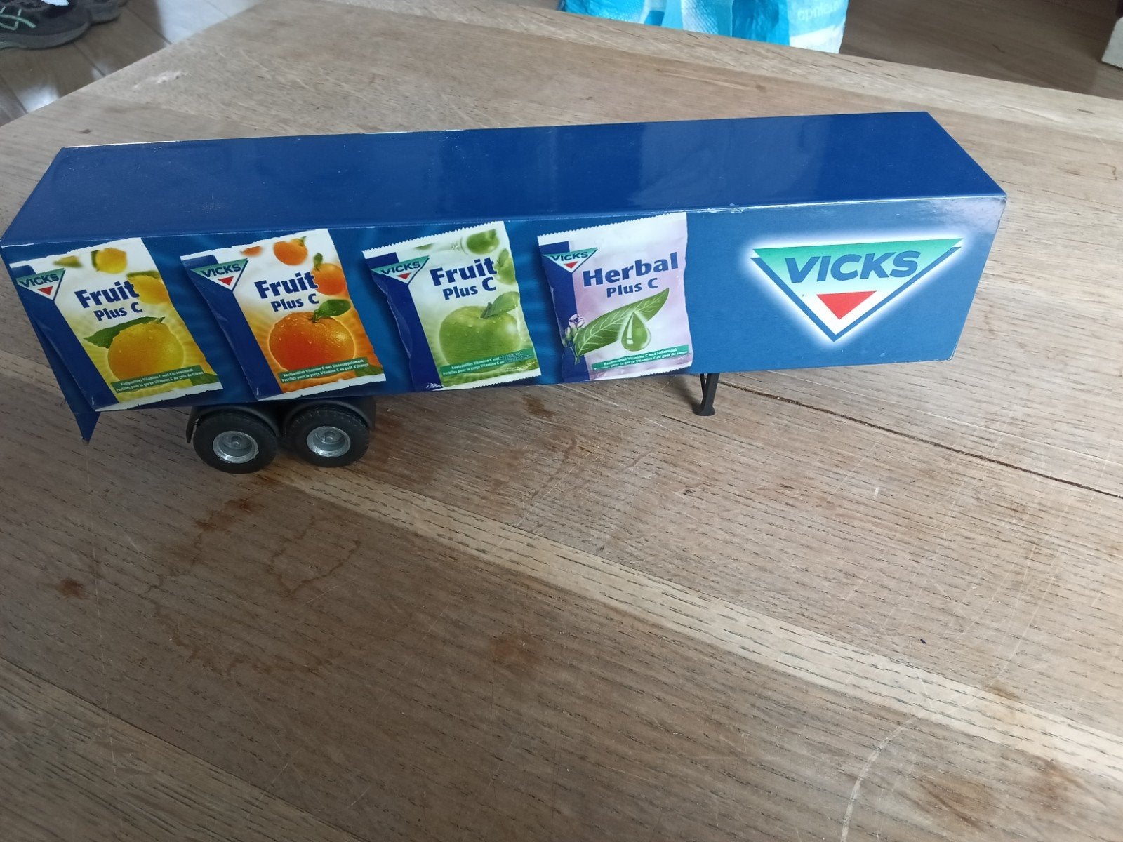 Vicks Reclame Vrachtwagen Trailer Model, Hobby en Vrije tijd, Ophalen of Verzenden