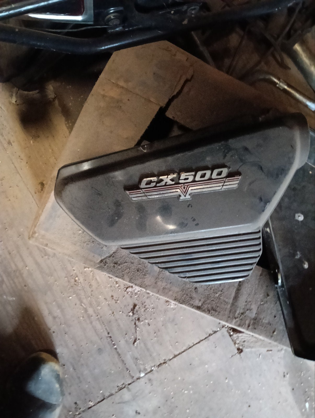 Honda CX500 onderdelen: zijdeksel, zadel, achterlicht, Ophalen