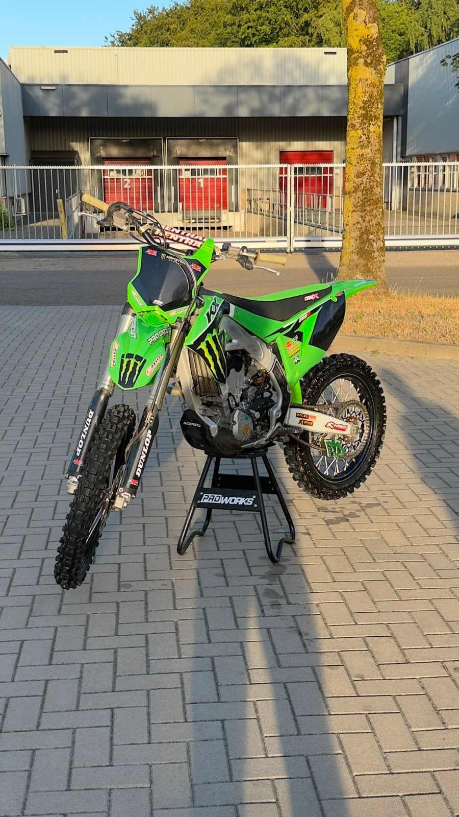 Kawasaki crossmotor - Motorisch top, lichte schade, Particulier, Gebruikt, Crossmotor