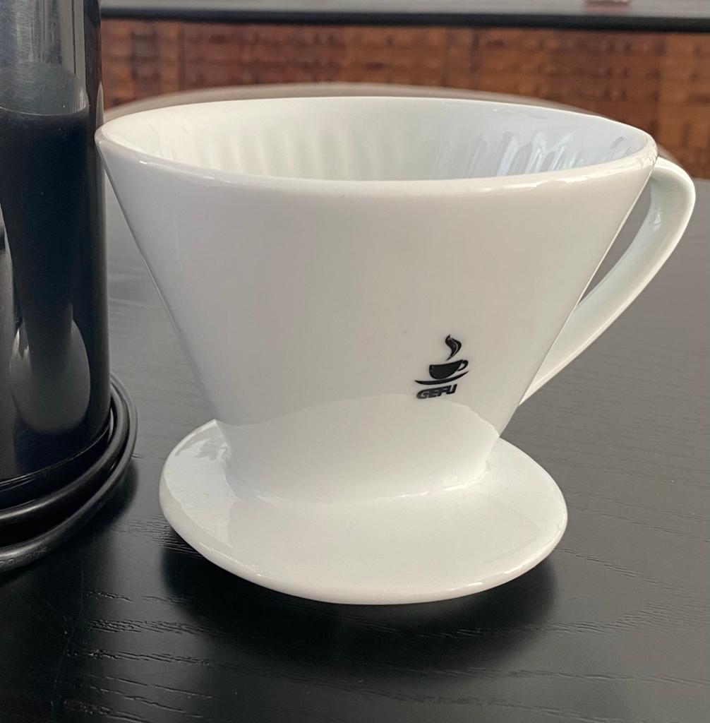 Gefu -porseleinen koffiefilter zgan, Ophalen of Verzenden, Zo goed als nieuw, Keramiek, Overige stijlen
