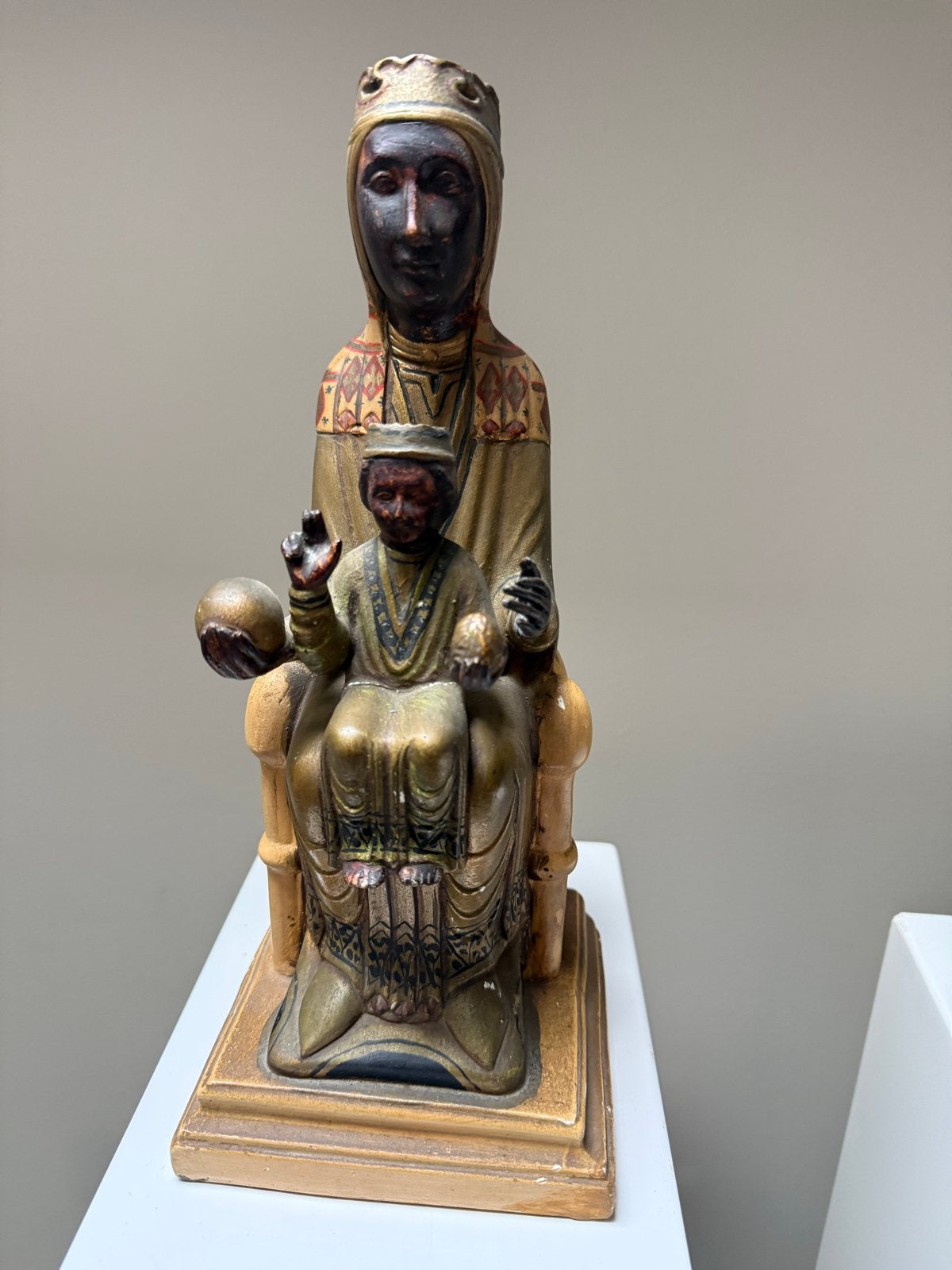 Gipsen beeld Maria met kind, ca. 22 cm hoog, Gips, Ophalen of Verzenden, 20 - 50 cm, Beeld