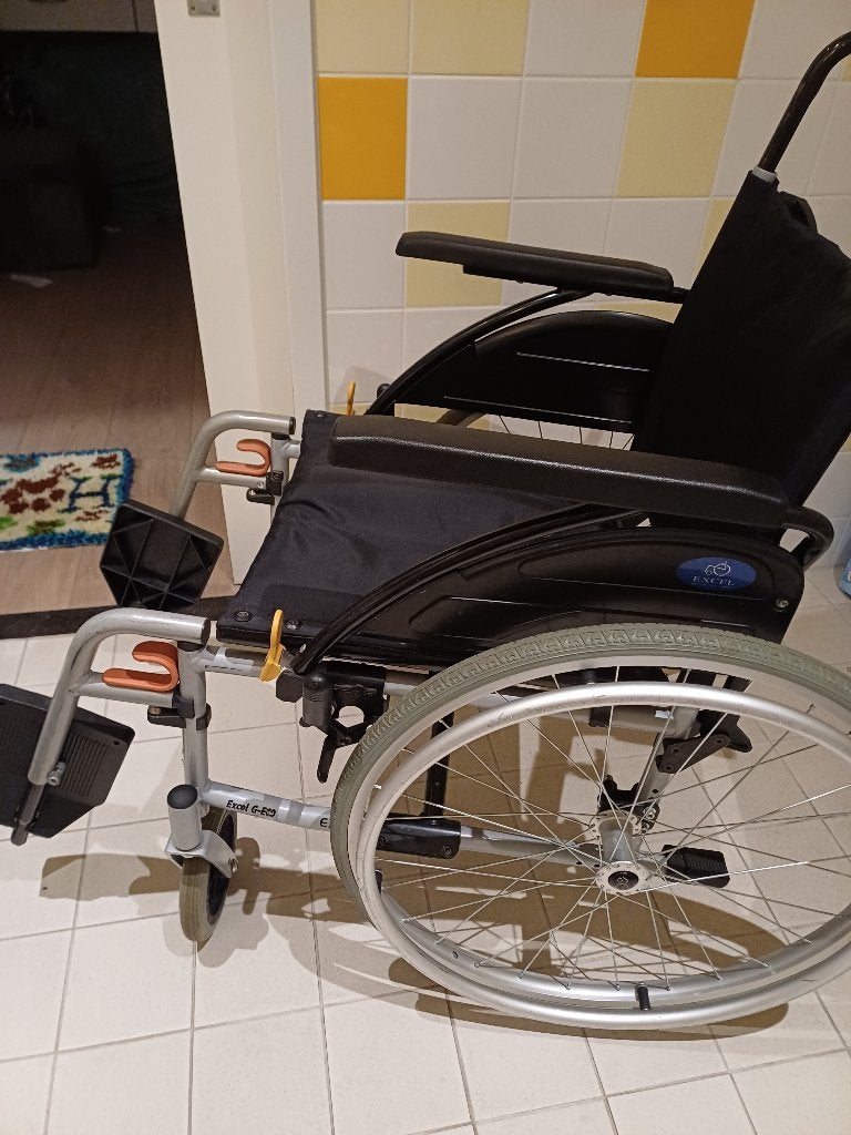 Rolstoel, Diversen, Rolstoelen, Gebruikt, Handbewogen rolstoel, Inklapbaar, Ophalen