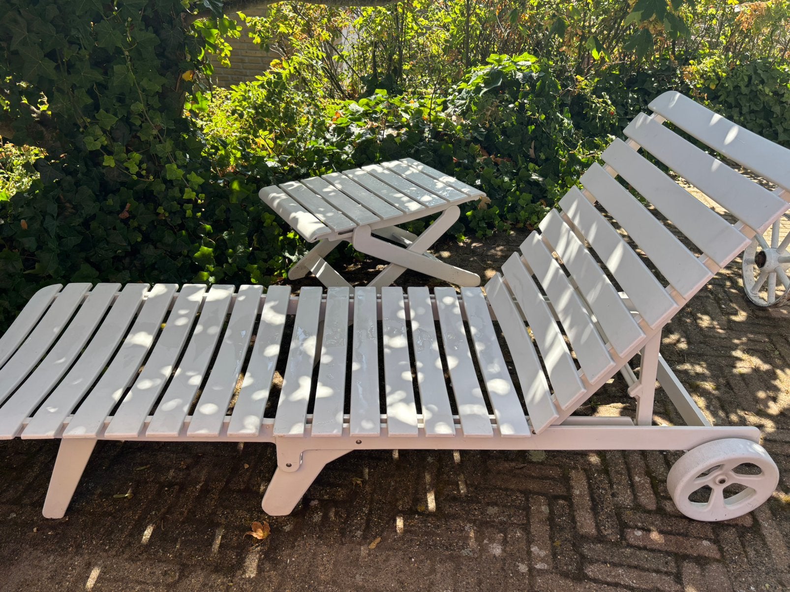Rovergarden wit verstelbaar ligbed met comfortabel kussen, Ophalen, Zo goed als nieuw, Kunststof, Verstelbaar