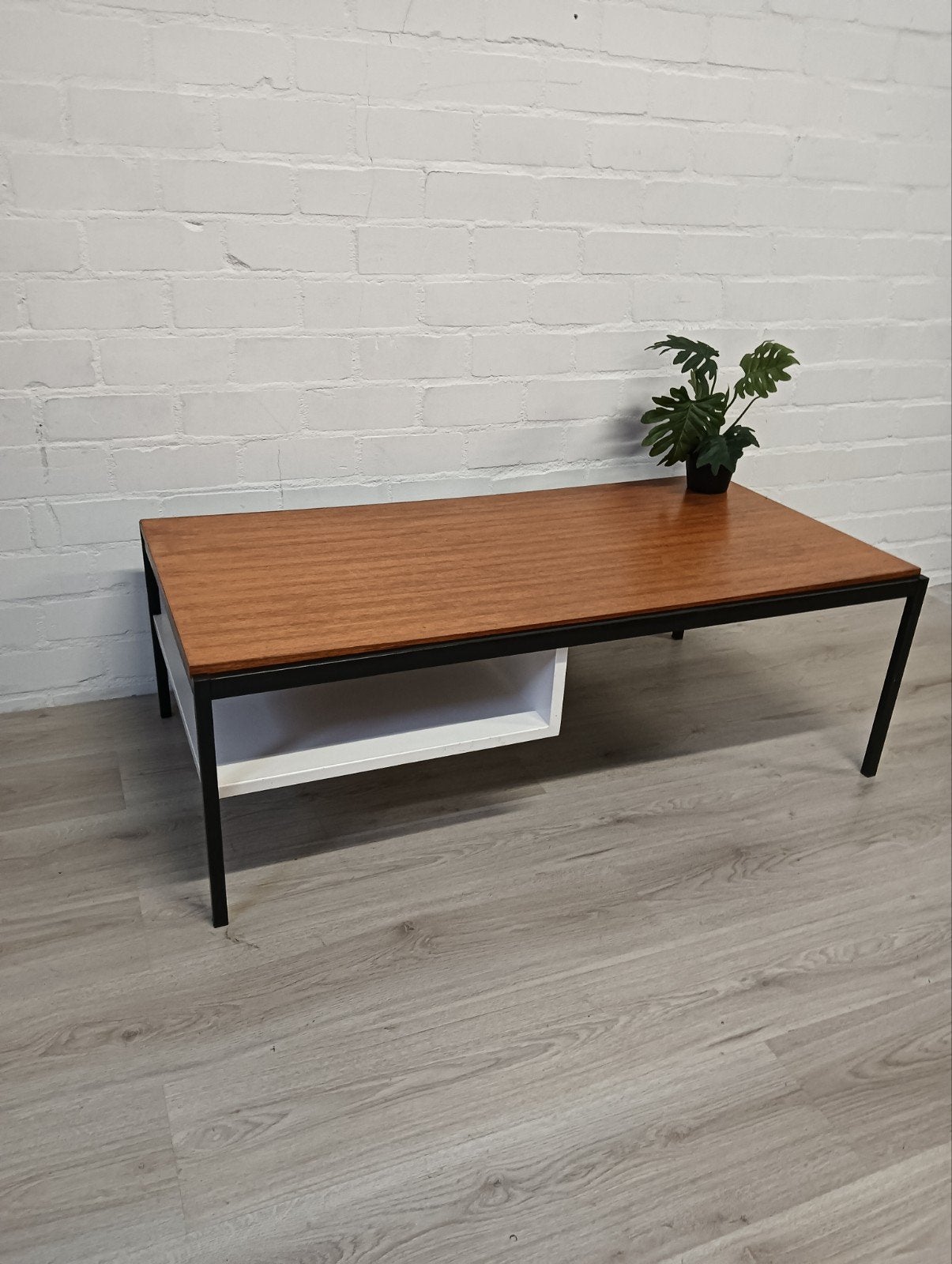 Gispen ontwerpbureau, salontafel, Huis en Inrichting, Gebruikt, 100 tot 150 cm, Modern, Industrieel, 50 tot 100 cm