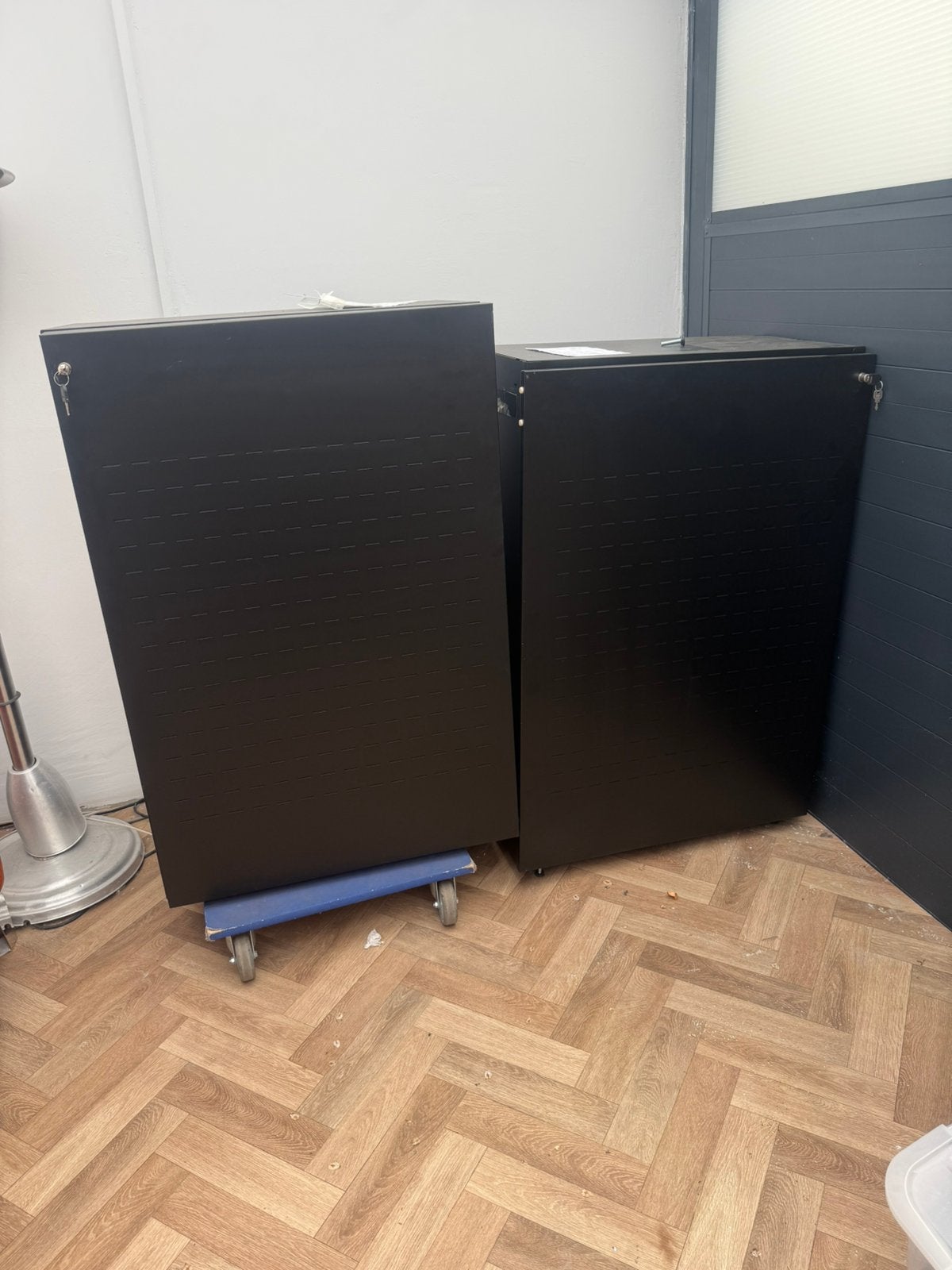 Archiefkast, Huis en Inrichting, Kasten | Roldeurkasten en Archiefkasten, Ophalen, 100 tot 150 cm, Zo goed als nieuw, 25 tot 50 cm