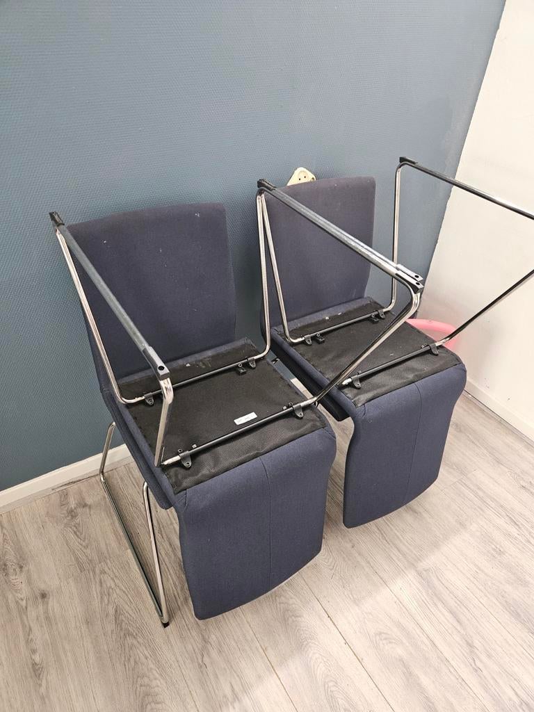 Set van 4 donkerblauwe eetkamerstoelen, Huis en Inrichting, Stoelen, Ophalen, Gebruikt, Blauw, Modern