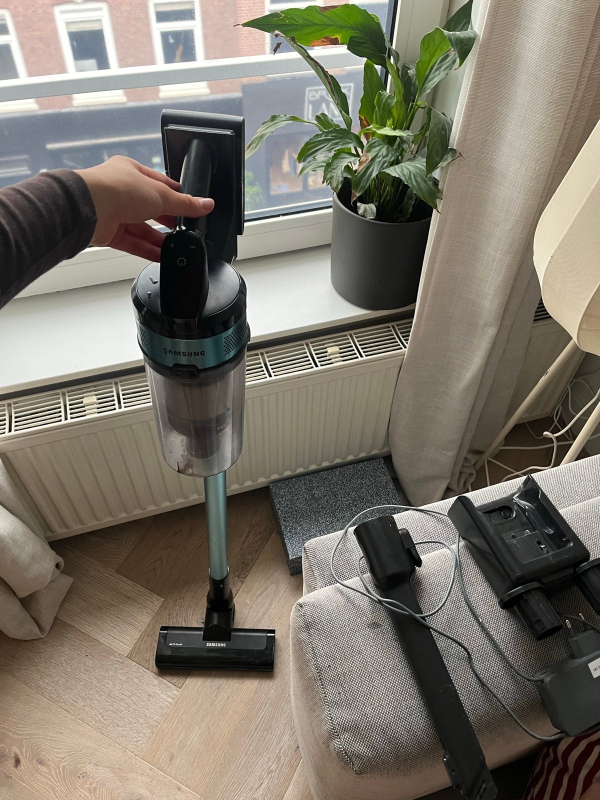 Samsung garantie Jet Turbo Steelstofzuiger dyson draadloos, Ophalen, Draadloos, Zo goed als nieuw, Reservoir