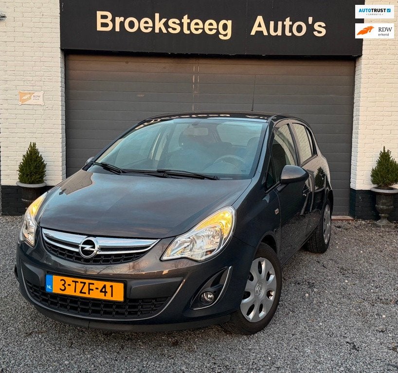Opel Corsa 1.2-16V Berlin Navi/Boekjescompleet!, Auto's, Voorwielaandrijving, Euro 5, Gebruikt, Huisgarantie
