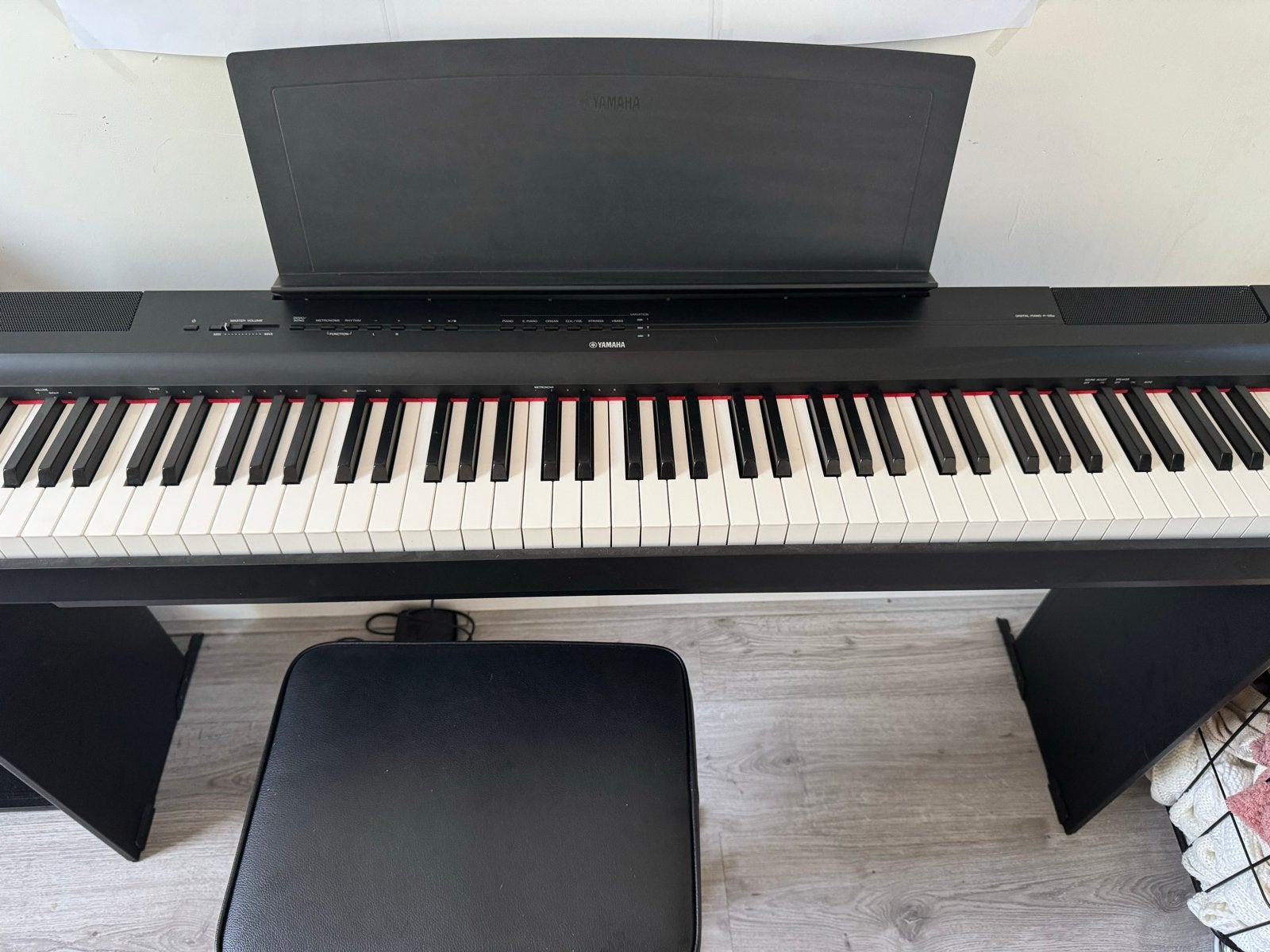 Yamaha P-125a Digitaal Piano met standaard en kruk, Zwart, Digitaal, Ophalen of Verzenden, Zo goed als nieuw