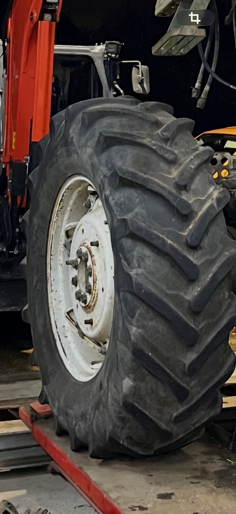 Taurus 18.4 R34 op verstelbare velg kleine ZF, Ophalen of Verzenden