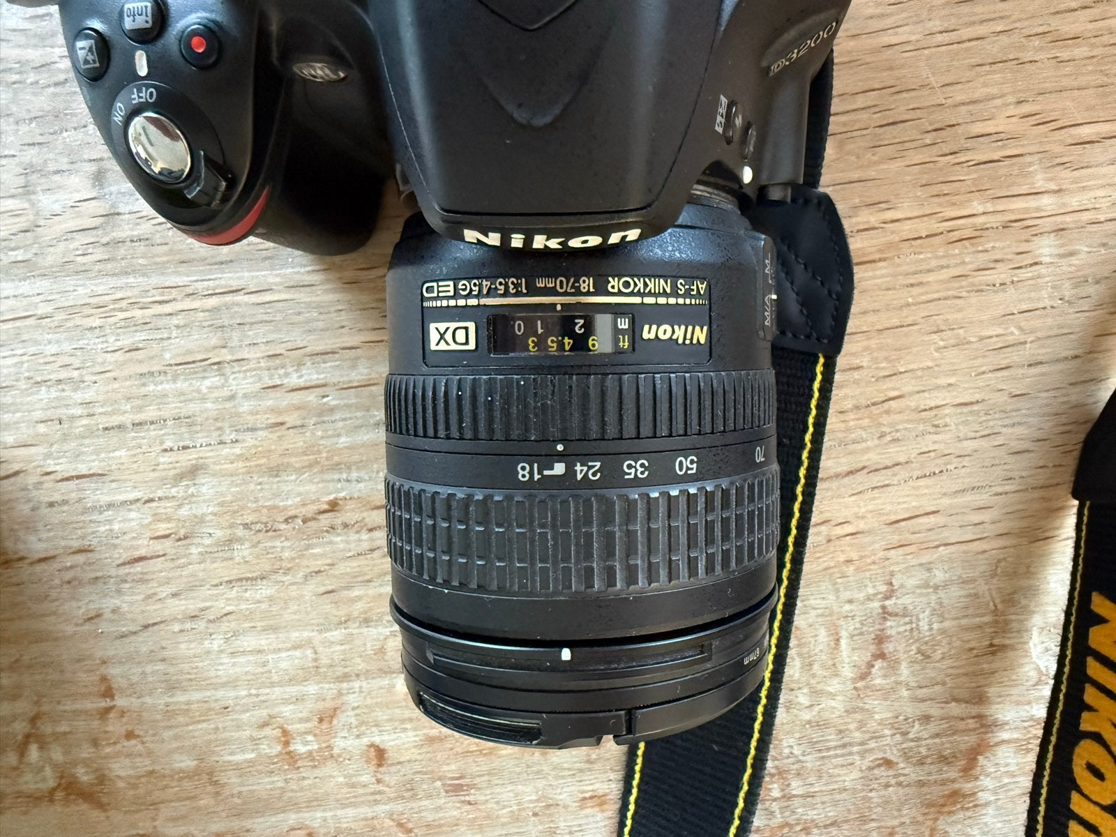 Nikon D3200 spiegelreflexcamera met 32GB kaart en tas, Spiegelreflex, Ophalen of Verzenden, Zo goed als nieuw, Accu
