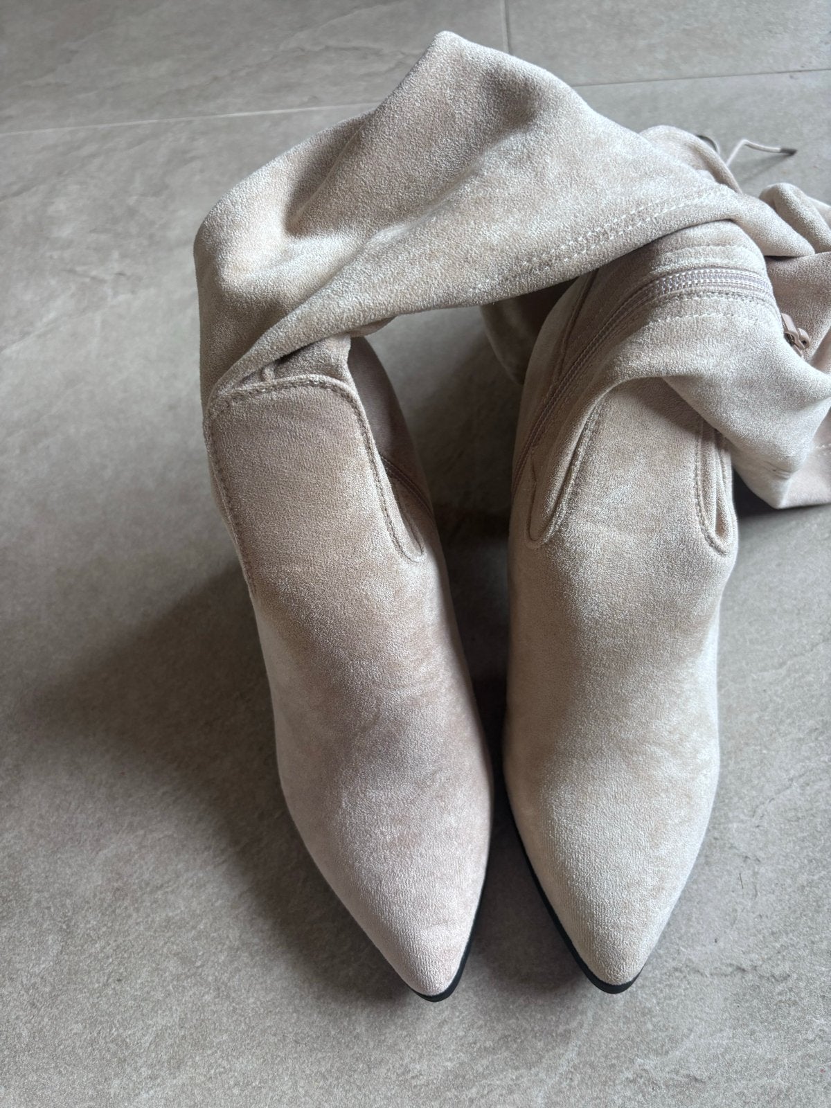 Zo goed als nieuwe overknee laarzen m 39, Ophalen of Verzenden, Zo goed als nieuw, Beige, Hoge laarzen