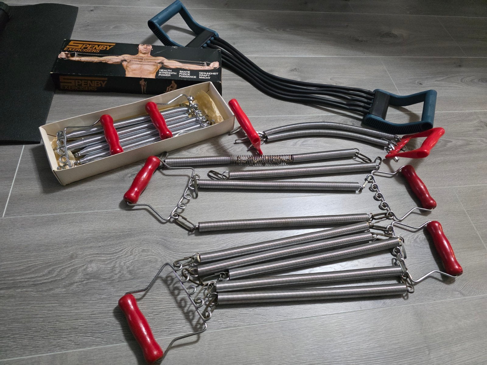 Vintage Borst Expander & Weerstandsbanden Set, Ophalen