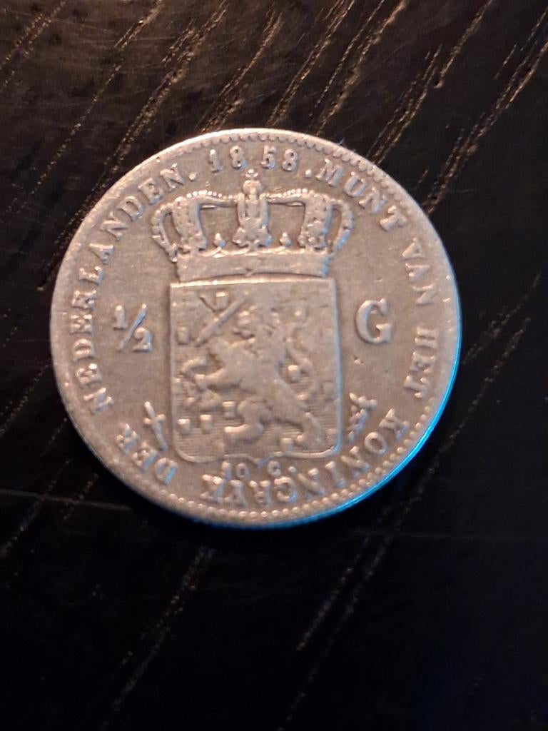 Prachtige zilveren 1/2 gulden uit 1858 periode v Willem III, Postzegels en Munten, Munten | Nederland, ½ gulden, Koning Willem III