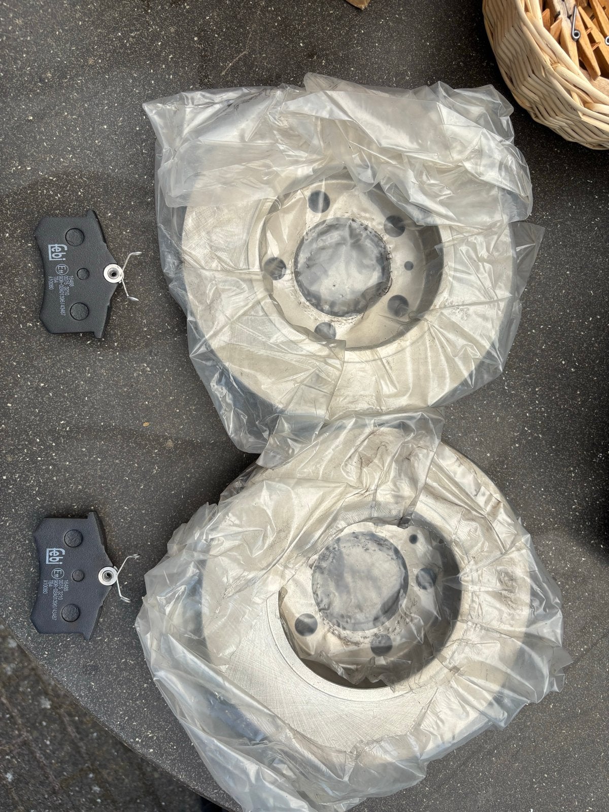 Remschijven en remblokken voor Golf 4 (Febi Bilstein), Ophalen of Verzenden, Nieuw, Volkswagen