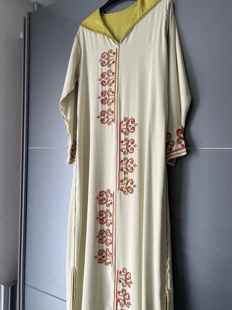 Elegante Marokkaanse Jalaba - Traditionele Jurk, Maat 38/40 (M), Beige, Ophalen of Verzenden, Zo goed als nieuw
