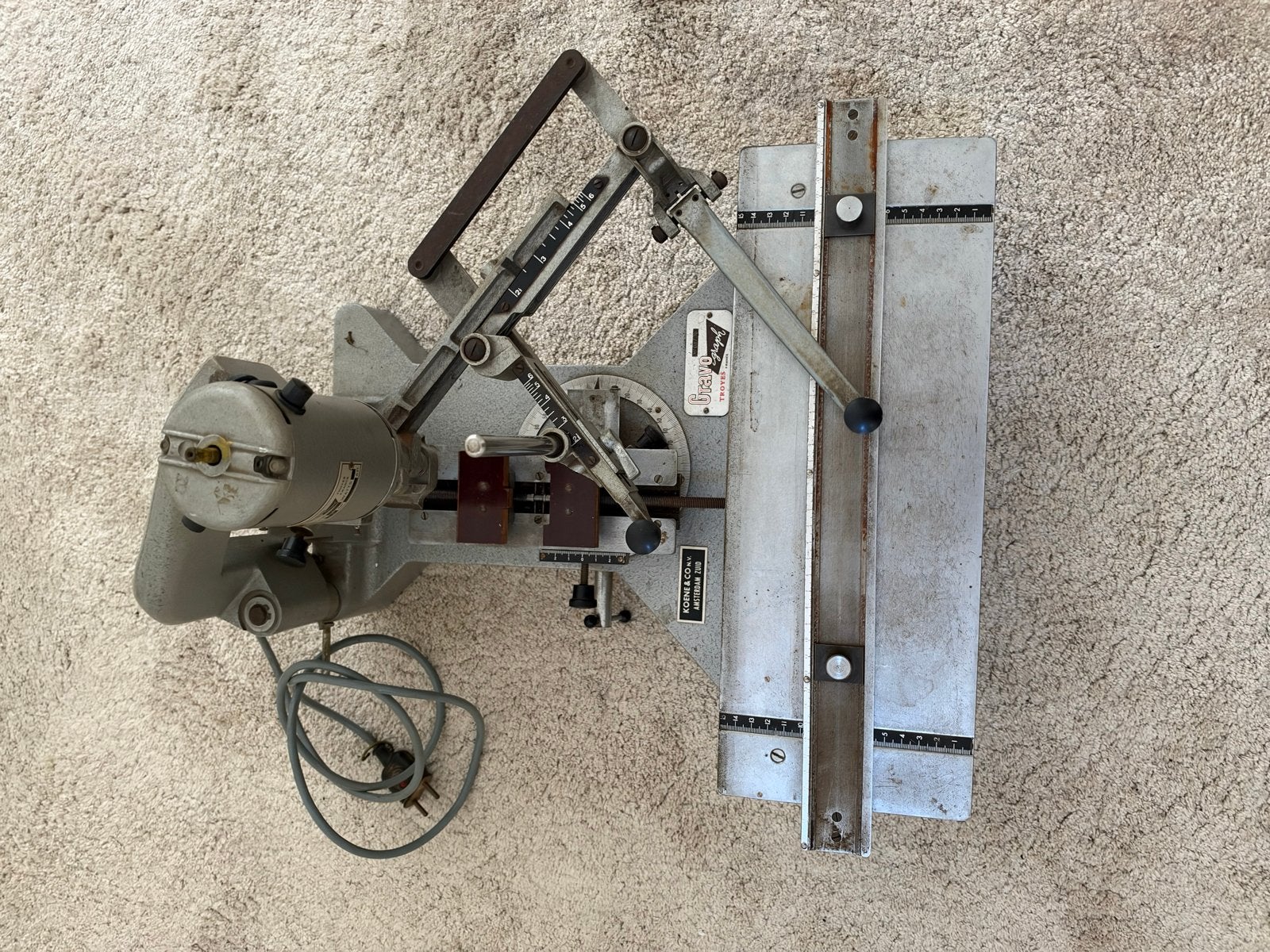 Gravograph graveermachine met letterset, Ophalen of Verzenden