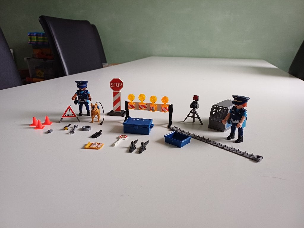 Playmobil Politiewegversperring - 6924, Kinderen en Baby's, Speelgoed | Playmobil, Ophalen of Verzenden, Zo goed als nieuw