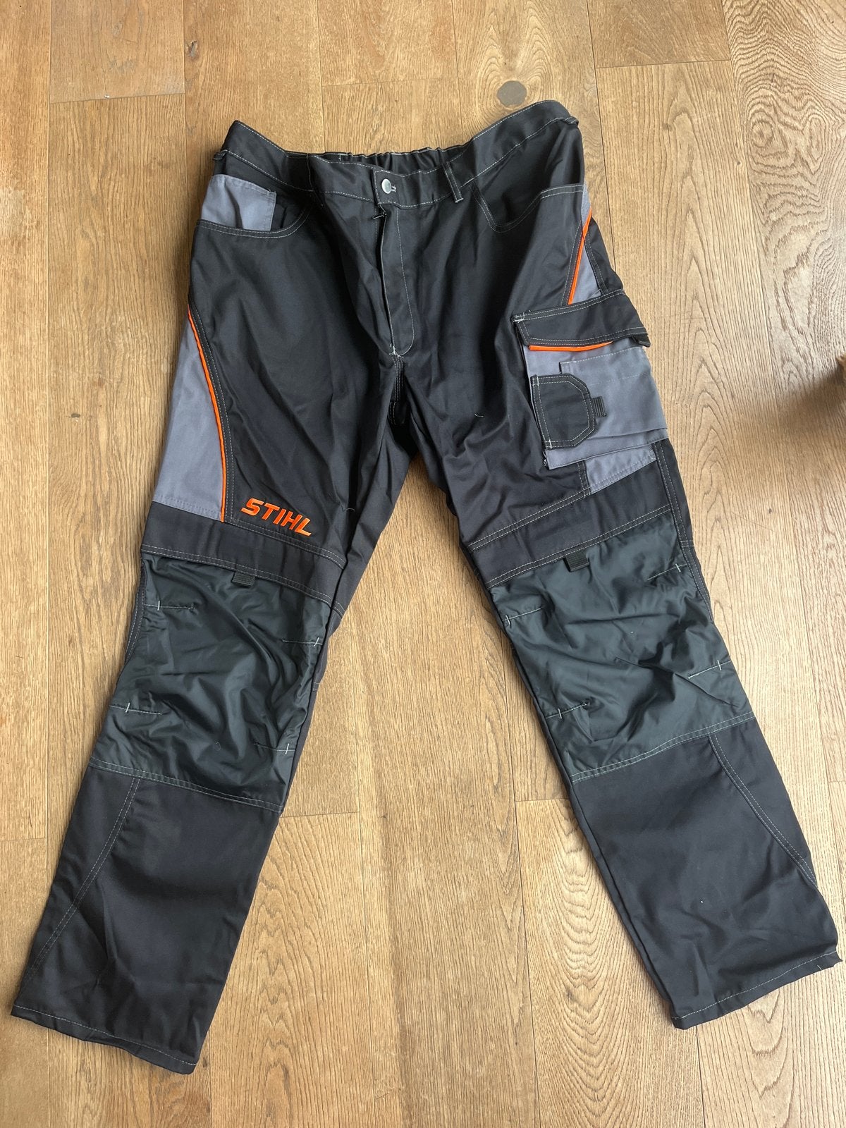Stihl Werkbroek XL/58 - Nieuw, Tuin en Terras, Ophalen of Verzenden, Nieuw, Heren, Broek