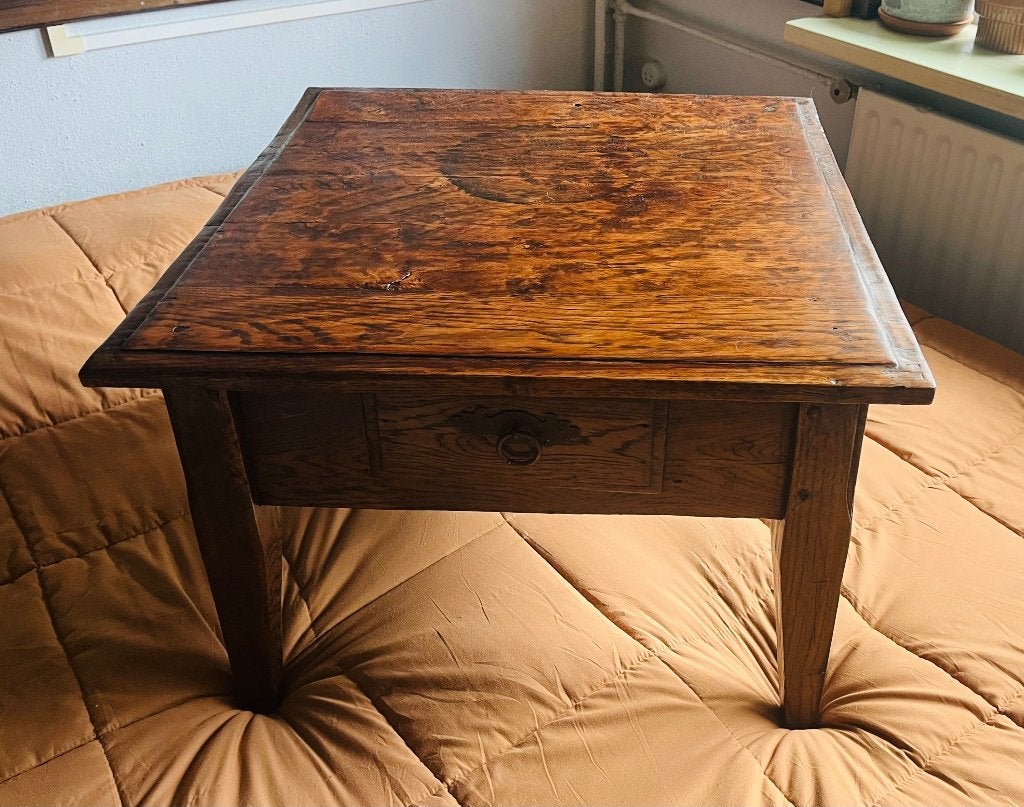 Prachtig antieke eiken salontafel - 70 bij 70 cm, 48 cm hoog, Ophalen