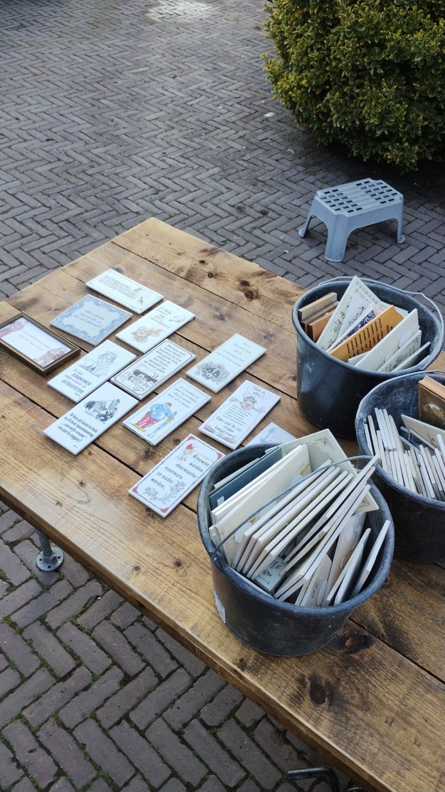 Grote verzameling tegels met spreuken (ca. 145 stuks), Antiek en Kunst, Antiek | Wandborden en Tegels, Ophalen