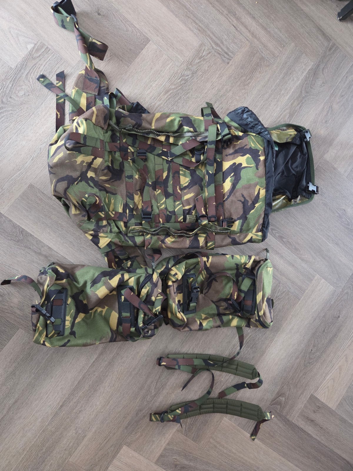 Nederlandse leger rugzak 75L Lowe Alpine Sting, Ophalen of Verzenden, Landmacht, Nederland, Overige typen