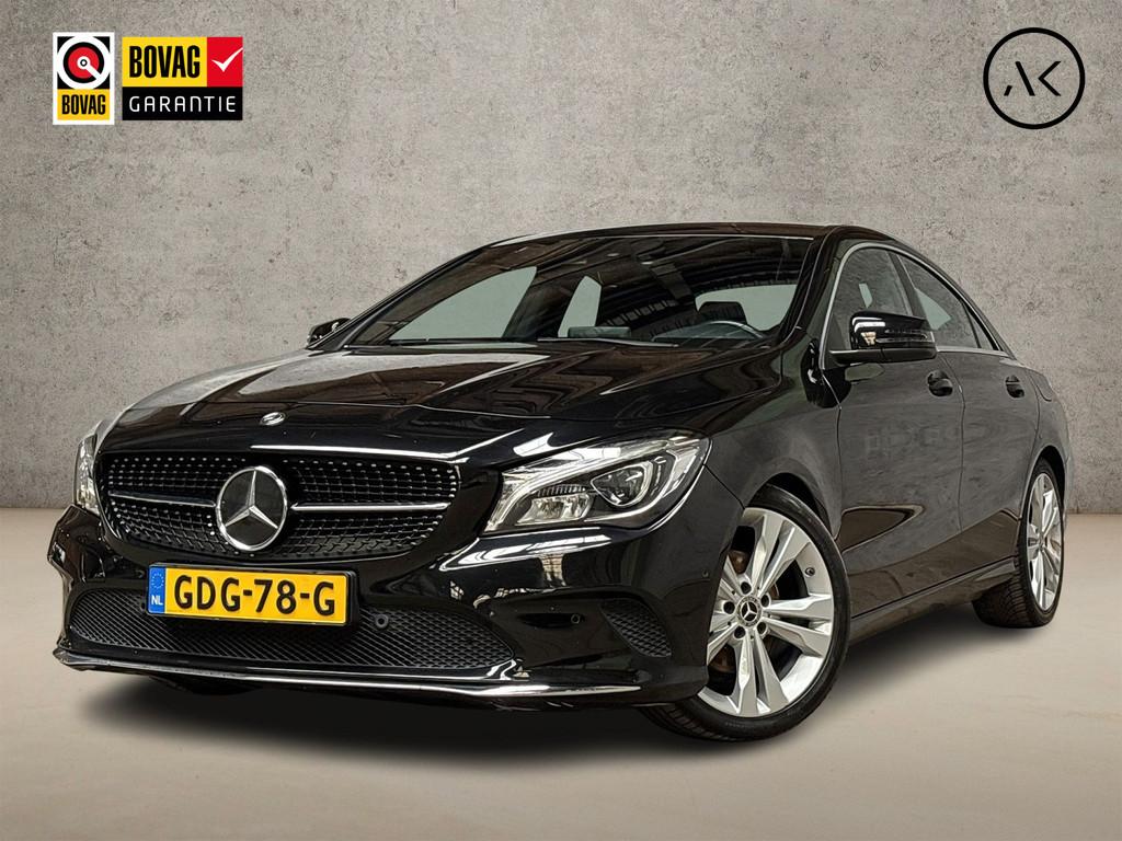 Mercedes-Benz CLA-Klasse 180 Sport Automaat (GROOT NAVI, ZWA, Auto's, Mercedes-Benz, Gebruikt, 4 cilinders, Leder en Stof, 1595 cc