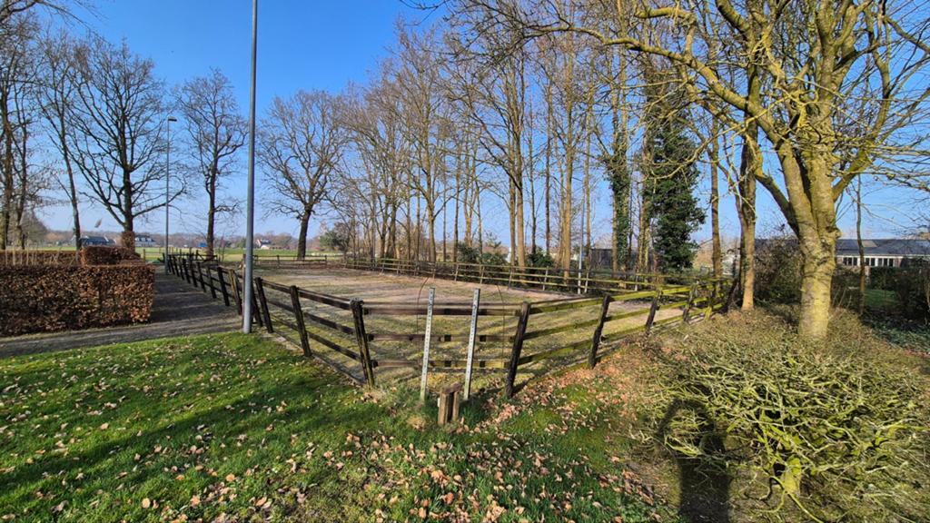 Paardrijbak hekwerk 34x14 meter, Dieren en Toebehoren, Ophalen
