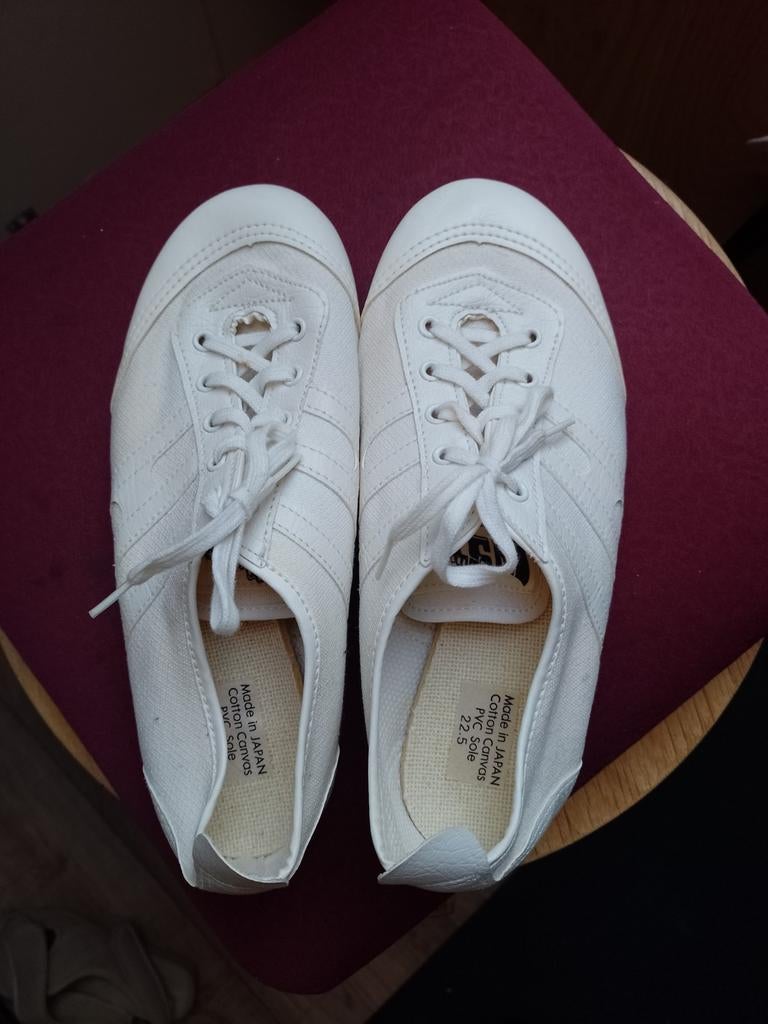 Witte twirl schoenen maat 35/36, Asahi, Wit, Overige typen, Nieuw