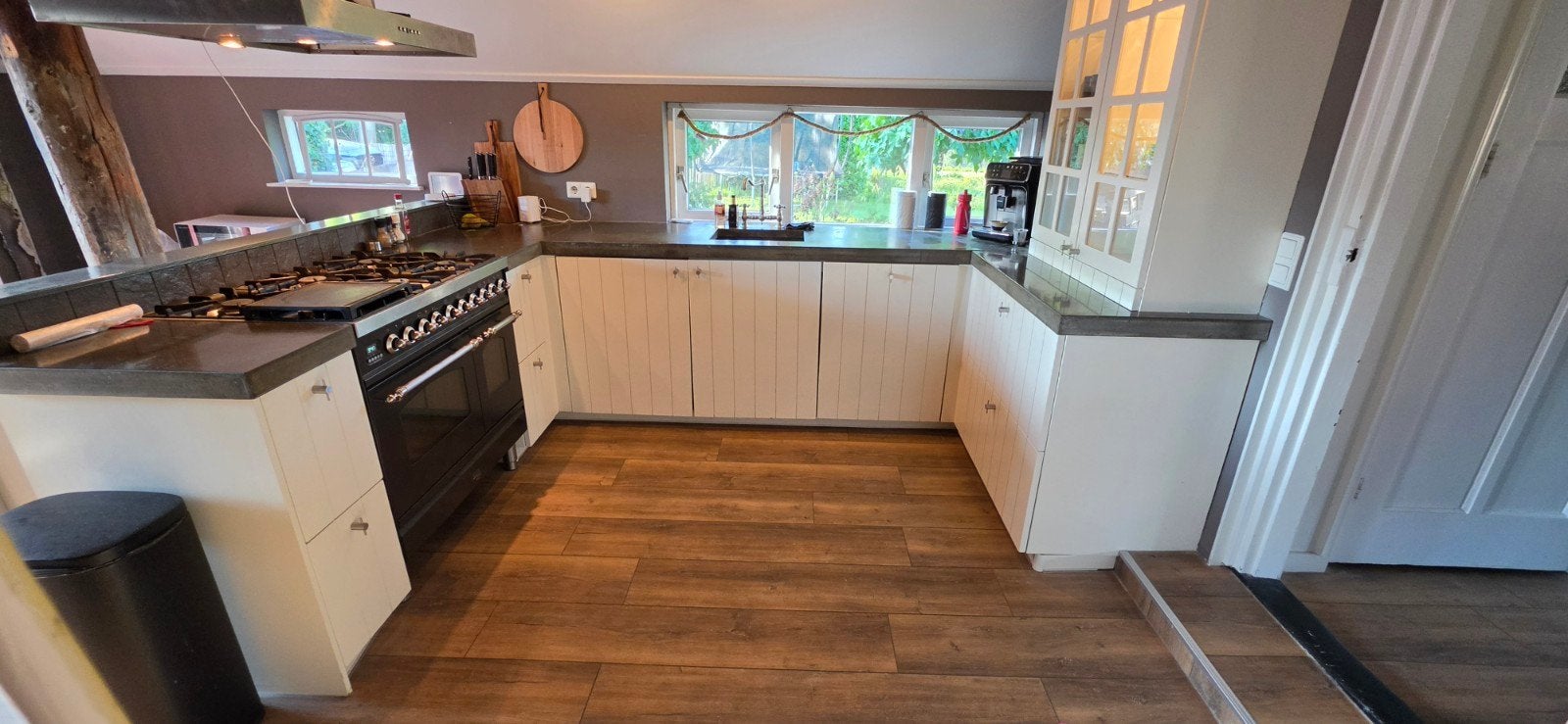 Complete Hoekkeuken met Boretti Gasfornuis en Apparatuur, Ophalen, Gebruikt, Overige materialen, Wit