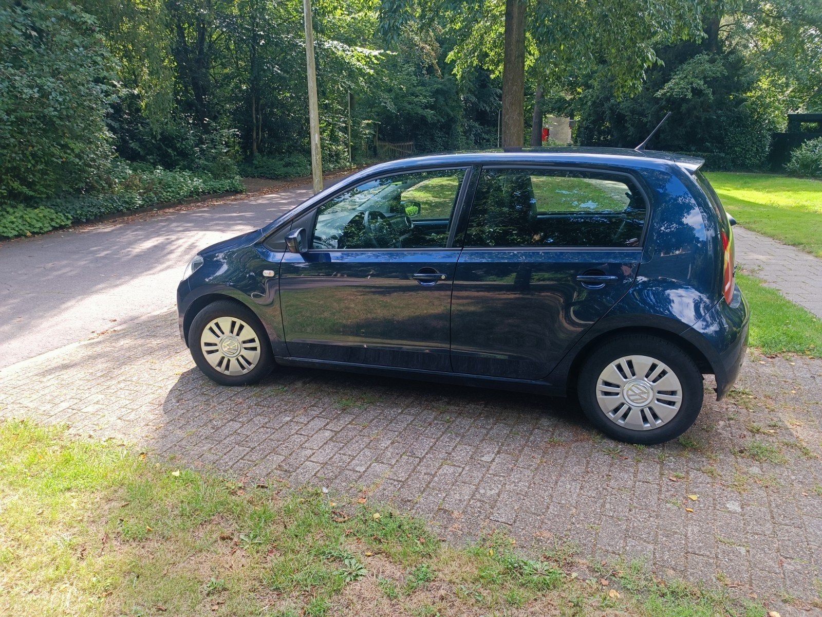 Volkswagen up! 1.0 44KW/60PK 5-DRS 2014 Blauw, Auto's, Volkswagen, Voorwielaandrijving, Stof, Up!, 840 kg