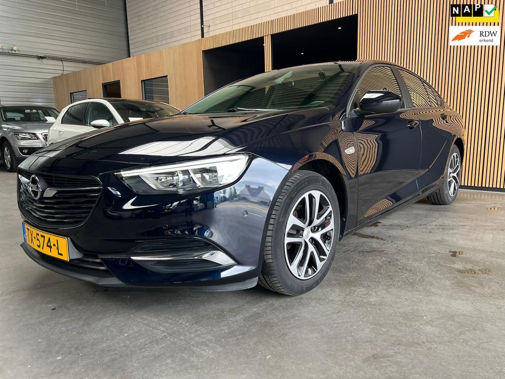Opel Insignia Grand Sport 1.5 Turbo Online Edition Camera|Cr, Auto's, Opel, Voorwielaandrijving, Stof, Gebruikt, 700 kg
