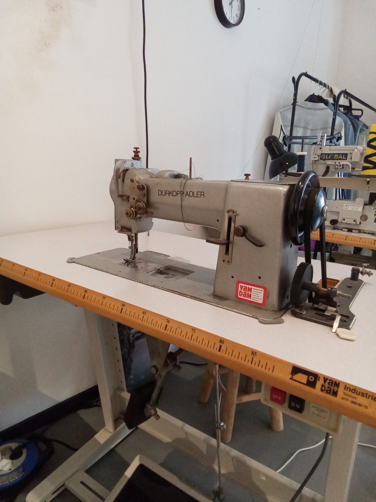 Dürkopp Adler Industriële Naaimachine - Gebruikt, Overige merken, Gebruikt, Ophalen of Verzenden, Naaimachine