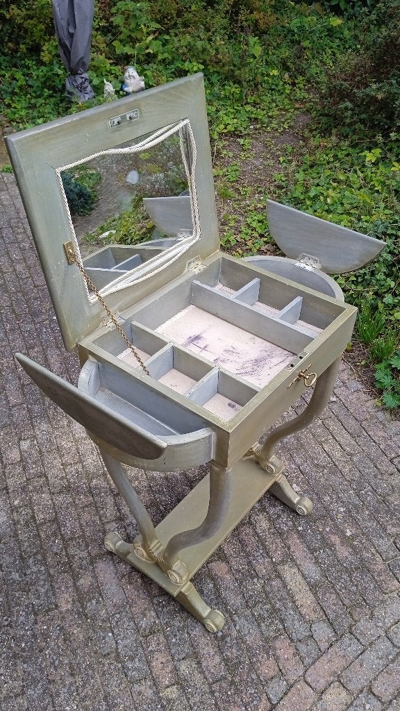 Antieke bijzettafel / juwelentafel met uitklapbare bladen, Gebruikt, 50 tot 100 cm, Overige houtsoorten, Antiek