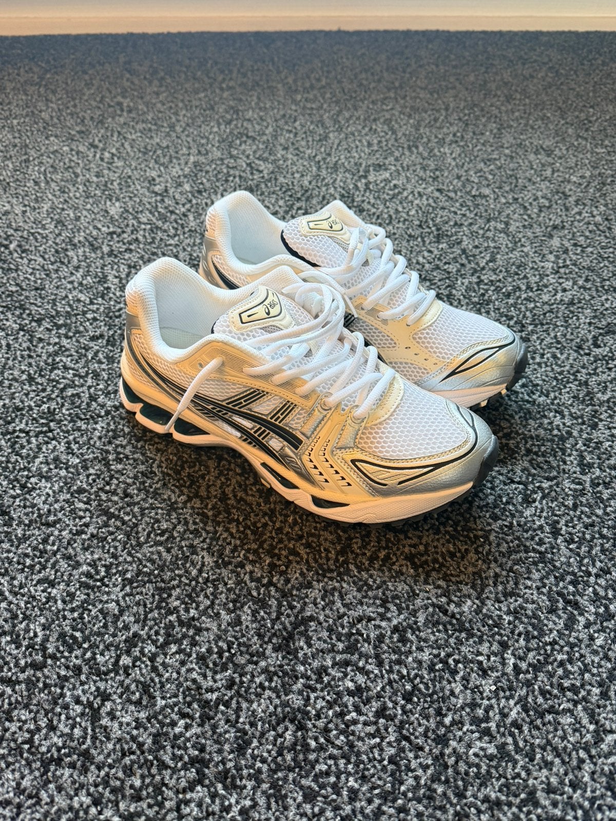 Asics Gel Kayano 14 White/Silver Maat 45, Wit, Ophalen of Verzenden, Sneakers of Gympen, Zo goed als nieuw