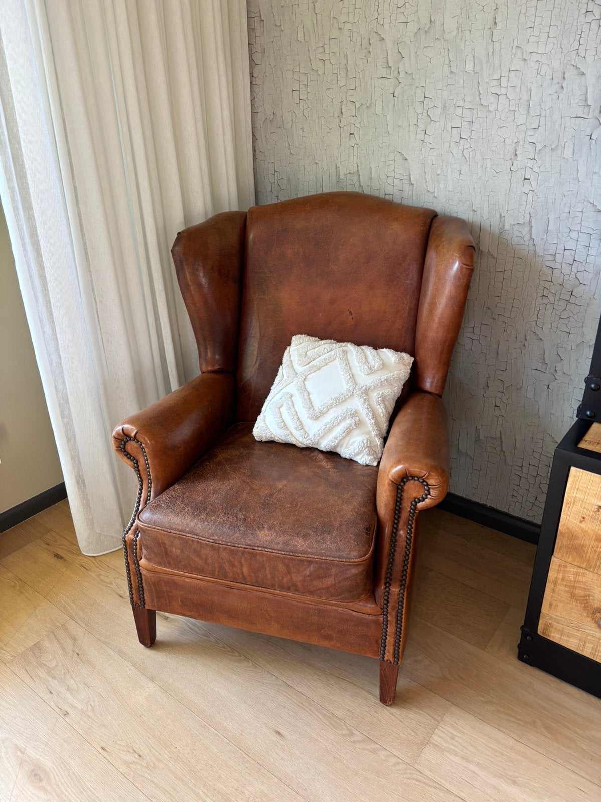 Klassieke oorfauteuils, Huis en Inrichting, Fauteuils, Ophalen, Gebruikt, 75 tot 100 cm, Leer
