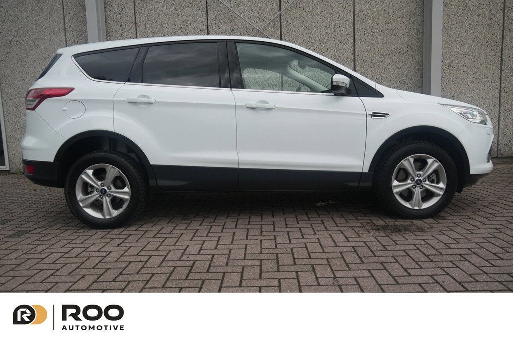 Ford Kuga 1.5 Titanium 4WD automaat, pano-dak,Cruise, winter, Auto's, Ford, Automaat, Euro 6, 4 cilinders, 1850 kg
