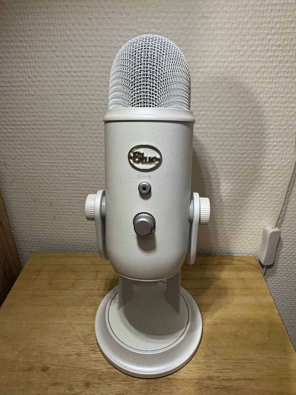 Witte Blue Yeti USB Microfoon met kabel - Zo goed als nieuw, Muziek en Instrumenten, Ophalen of Verzenden, Zo goed als nieuw, Studiomicrofoon