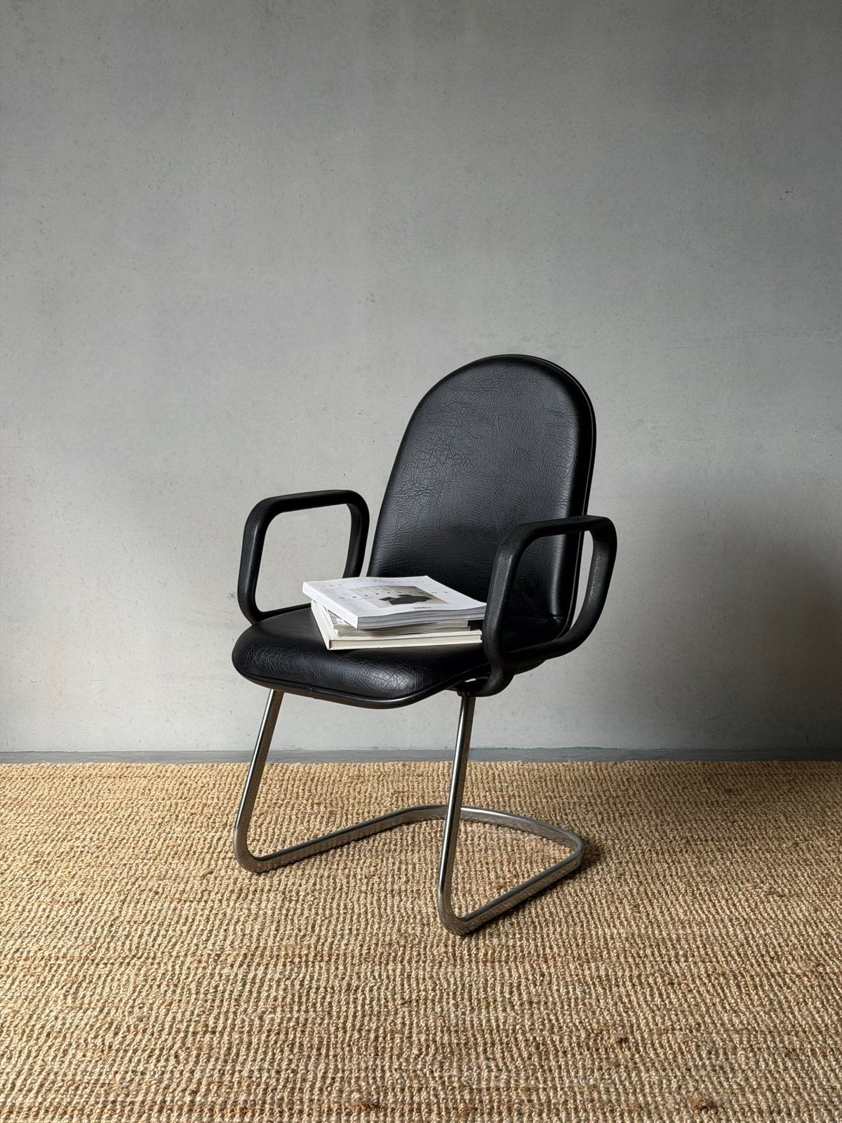 Vintage bauhaus bureaustoel, Ophalen, Zwart