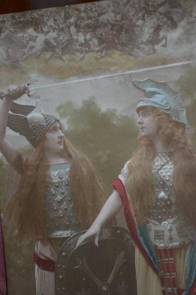 FRANKRIJK WW1 1915 TWEE VROUWEN MET HELM LANG HAAR, Ophalen of Verzenden, Voor 1920, Gelopen, Sterren en Beroemdheden