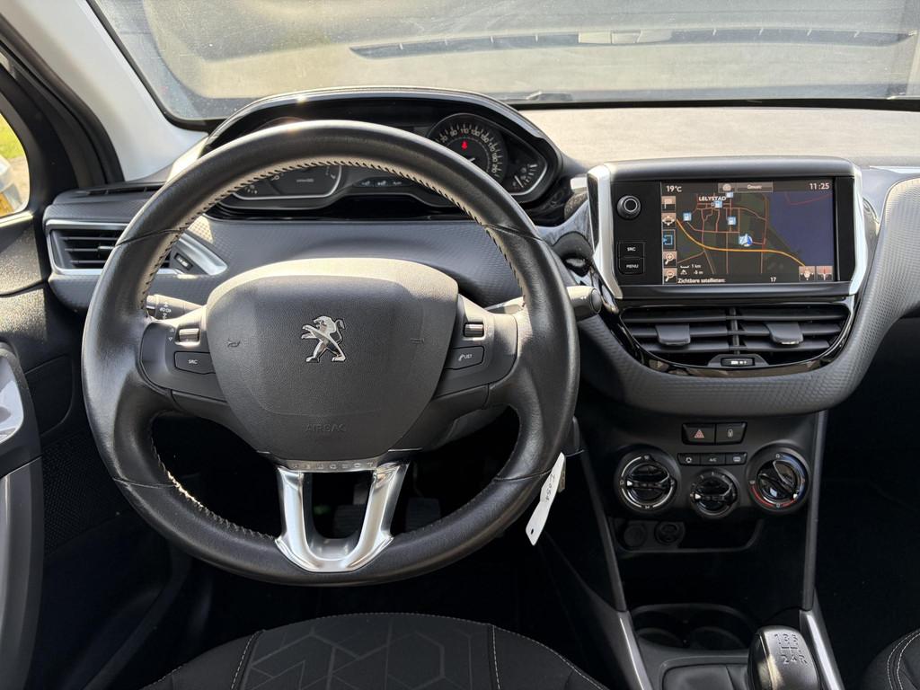 Peugeot 2008 1.2 PureTech Blue Lion 2e Eigenaar,Navi,Airco,C, Voorwielaandrijving, Euro 5, Stof, 1199 cc